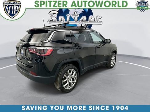 Used 2022 Jeep Compass Latitude AWD/4WD image 11