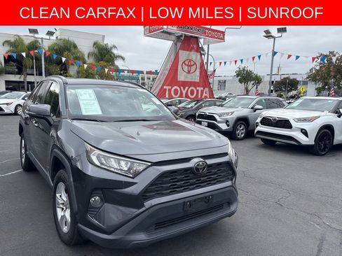 Used 2019 Toyota RAV4 XLE w/ Carpet Mat Package FWD image 1