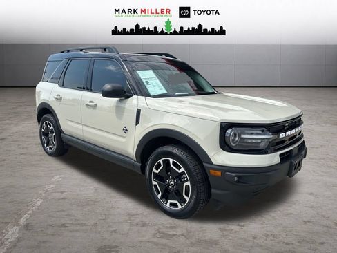 Used 2024 Ford Bronco Sport Outer Banks w/ Tech Package AWD/4WD image 8