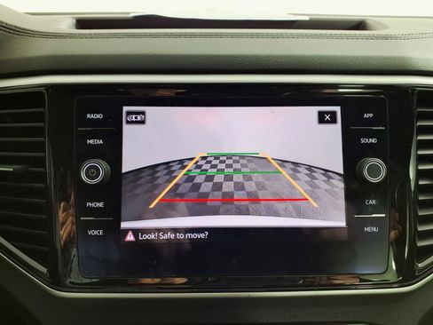 Used 2022 Volkswagen Atlas SE FWD image 19