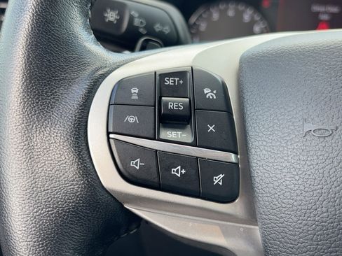 Used 2020 Ford Explorer XLT w/ Equipment Group 202A image 17