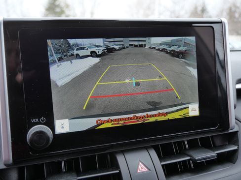 Certified 2025 Toyota RAV4 XLE image 32