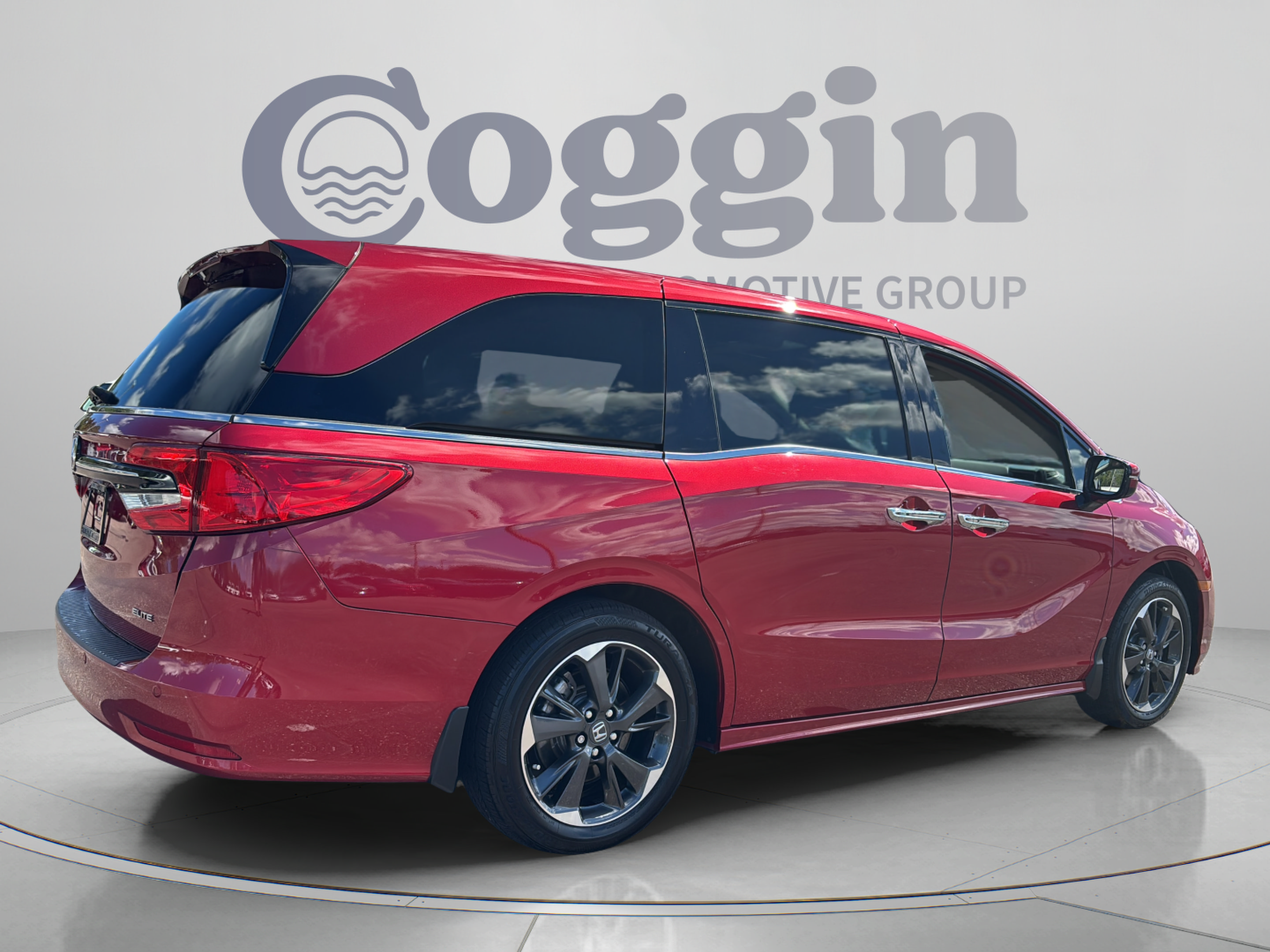 Certified 2024 Honda Odyssey Elite image 5