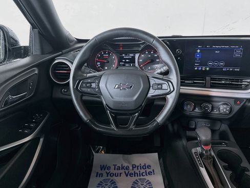 Used 2024 Chevrolet Trax RS w/ Driver Confidence Package FWD image 20
