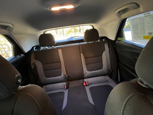 Used 2025 Chevrolet TrailBlazer LT image 34