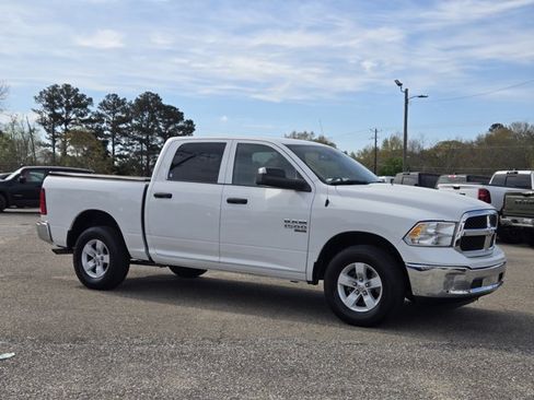 Certified 2023 RAM 1500 Classic SLT w/ Trailer & Traction Group AWD/4WD image 13