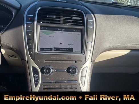 Used 2020 Lincoln Nautilus Reserve image 24