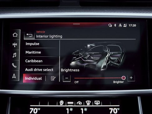 Used 2021 Audi RS 6 w/ Executive Package image 85