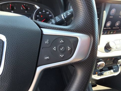 Used 2023 GMC Acadia SLE w/ Driver Convenience Package FWD image 19