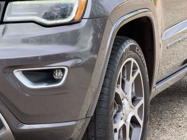 Used 2018 Jeep Grand Cherokee Limited AWD/4WD image 10