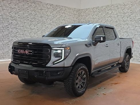 Used 2024 GMC Sierra 1500 AT4X image 3