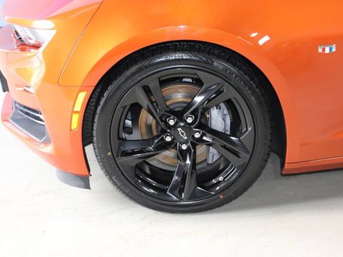 Used 2022 Chevrolet Camaro SS RWD image 4