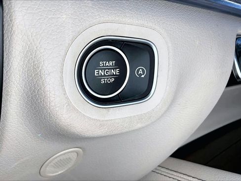 Used 2021 Mercedes-Benz GLS 450 4MATIC image 34