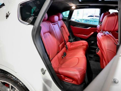 Used 2022 Maserati Levante Modena image 25