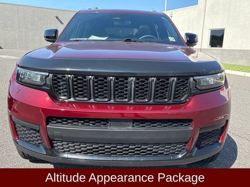Used 2023 Jeep Grand Cherokee L Laredo AWD/4WD image 2