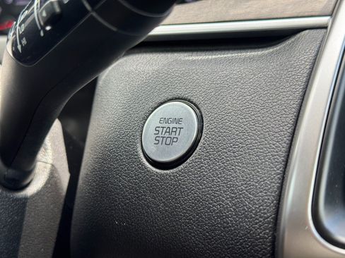 Used 2022 Kia Sorento S w/ Panoramic Sunroof Package AWD/4WD image 22