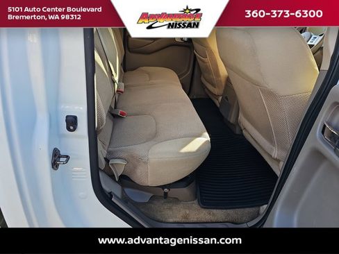 Used 2016 Nissan Frontier SV image 19