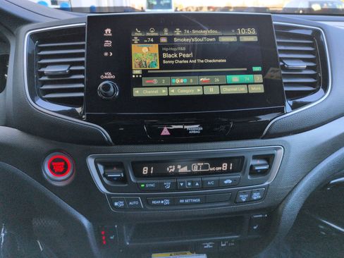 Certified 2023 Honda Passport TrailSport image 17