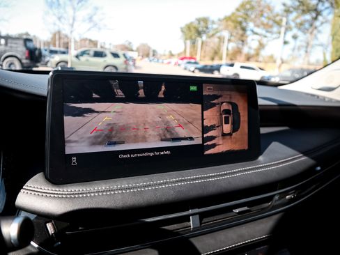 Used 2024 INFINITI QX60 Sensory image 25