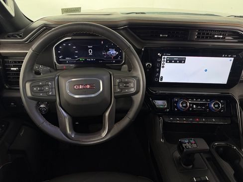 Used 2024 GMC Sierra 1500 AT4 w/ AT4 Premium Package AWD/4WD image 14