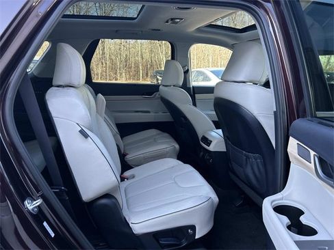 Certified 2024 Hyundai Palisade Limited image 16