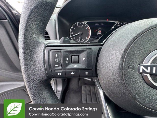 Used 2023 Nissan Rogue SV AWD/4WD image 16