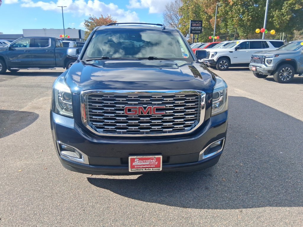 Used 2019 GMC Yukon XL Denali AWD/4WD image 2