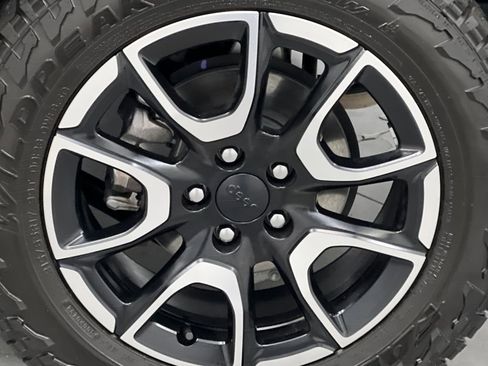 Used 2024 Jeep Compass Trailhawk image 58