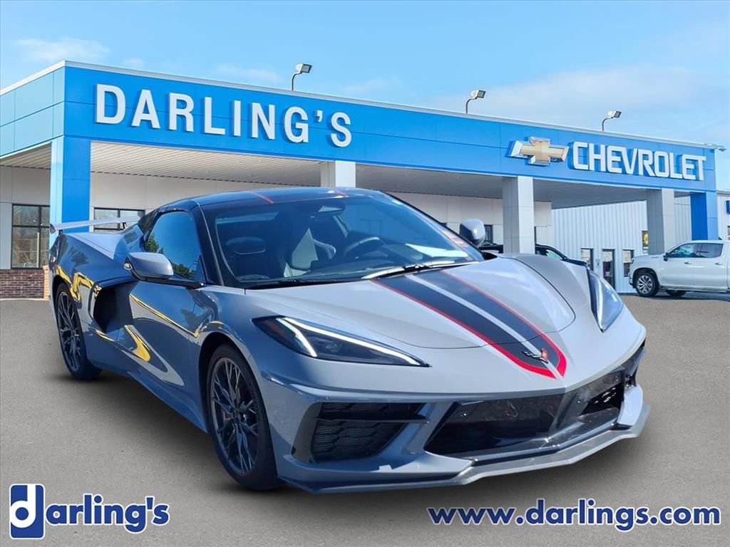 Used 2025 Chevrolet Corvette Stingray Preferred Conv w/ Z51 Performance Package RWD image 3