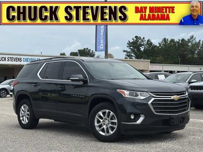 Used 2021 Chevrolet Traverse LT