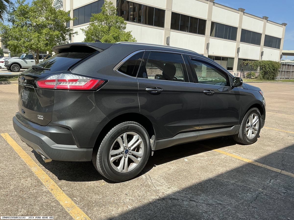 Used 2019 Ford Edge SEL w/ Equipment Group 201A FWD image 6