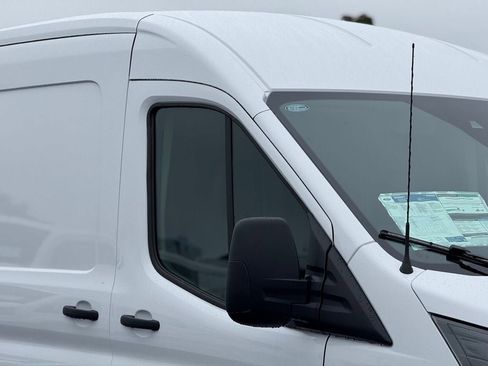 New 2025 Ford Transit 250 148 Medium Roof image 5