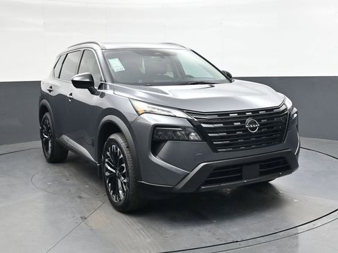 Used 2026 Nissan Rogue Dark Armor AWD/4WD image 1