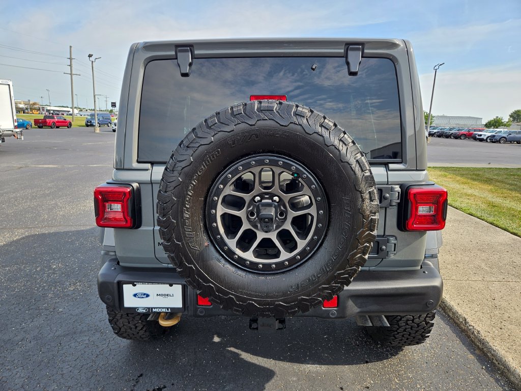 Used 2023 Jeep Wrangler Unlimited Rubicon 392 w/ Xtreme Recon 35" Tire Package AWD/4WD image 7