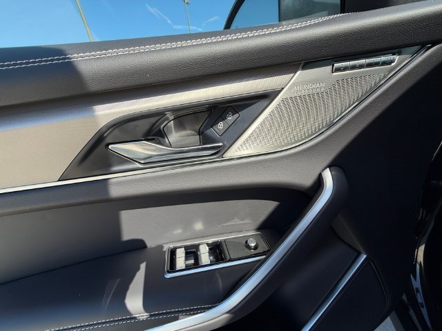 New 2026 Jaguar F-PACE R-Dynamic S AWD/4WD image 11