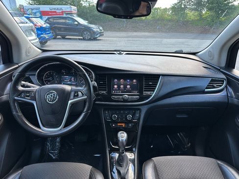 Used 2022 Buick Encore Preferred w/ Safety Package II AWD/4WD image 21