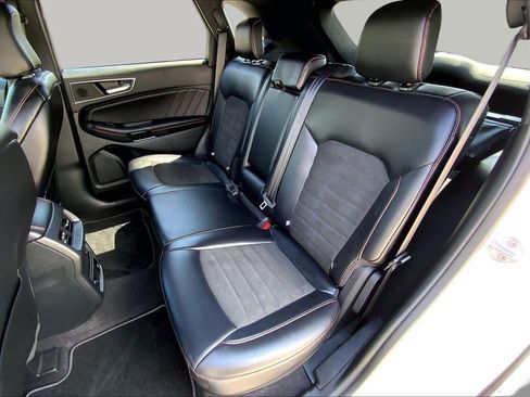 Used 2022 Ford Edge ST-Line w/ Cargo Accessory Package AWD/4WD image 21