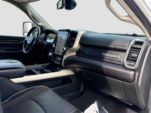 Used 2023 RAM 2500 Laramie image 31