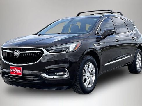Used 2018 Buick Enclave Essence w/ Trailering Package image 2