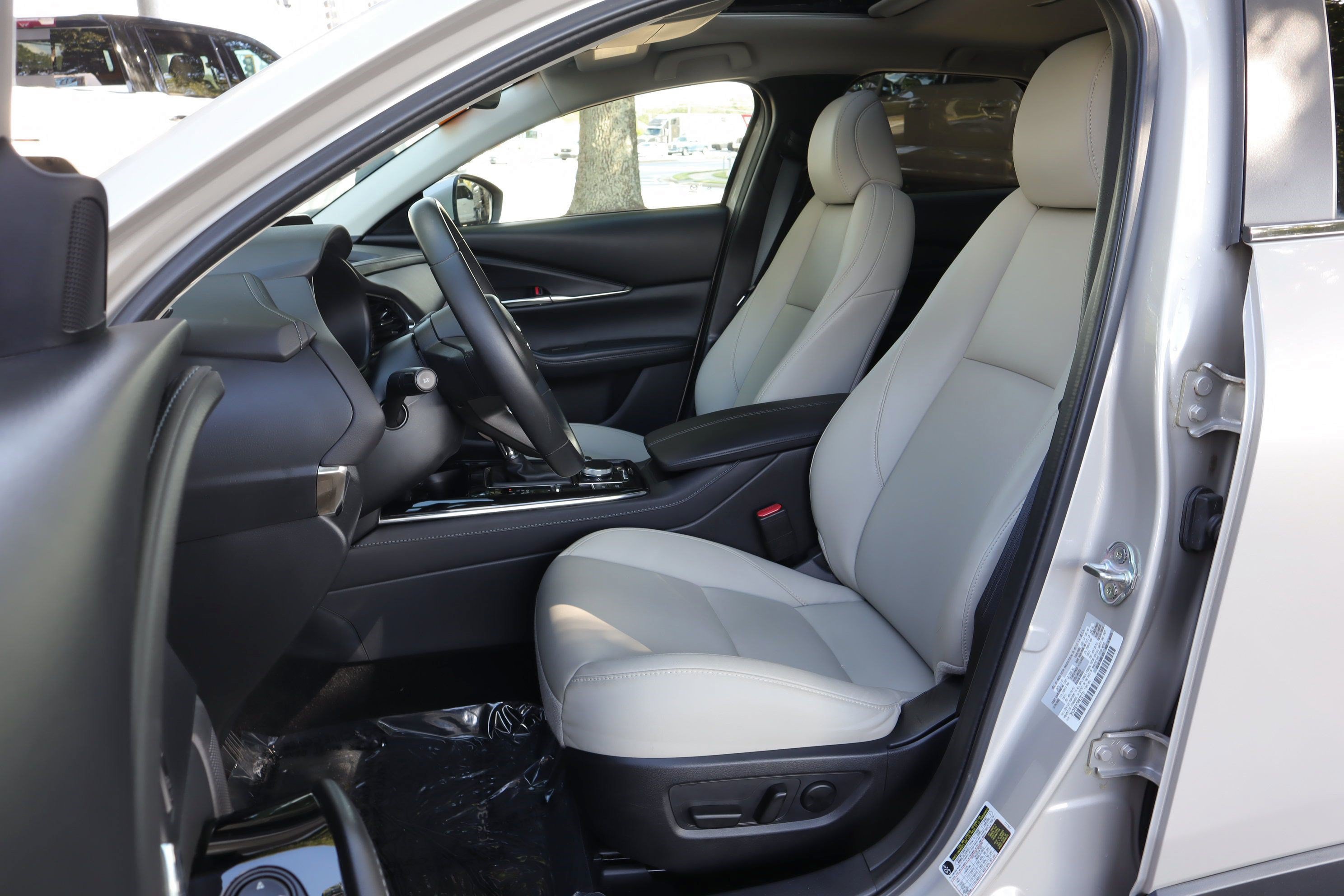 Certified 2024 MAZDA CX-30 AWD 2.5 S w/ Preferred Package image 9