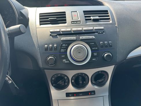 Used 2011 MAZDA MAZDA3 i Touring image 14