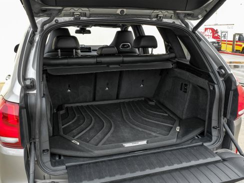Used 2015 BMW X5 M image 63