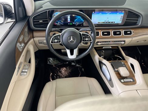Used 2022 Mercedes-Benz GLS 450 4MATIC image 23