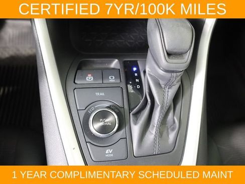 Used 2024 Toyota RAV4 XLE AWD/4WD image 51