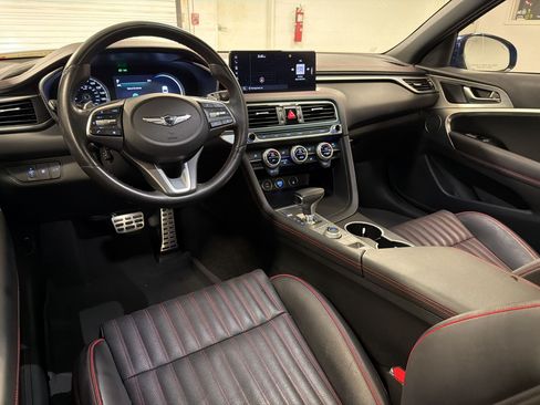 Used 2023 Genesis G70 2.0T w/ Sport Prestige Package RWD image 29
