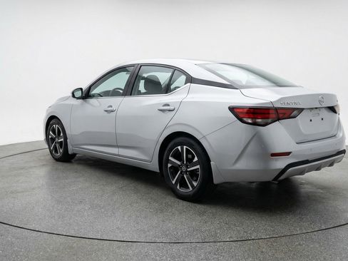 Used 2025 Nissan Sentra SV FWD image 6