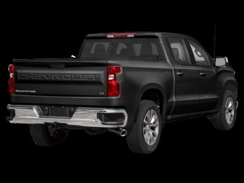 Used 2022 Chevrolet Silverado 1500 RST image 2