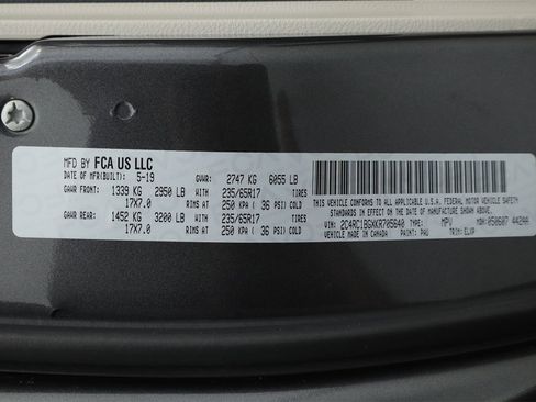 Used 2019 Chrysler Pacifica Touring-L image 10