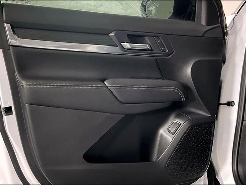 Used 2026 GMC Terrain Elevation w/ Elevation Premium Package FWD image 21