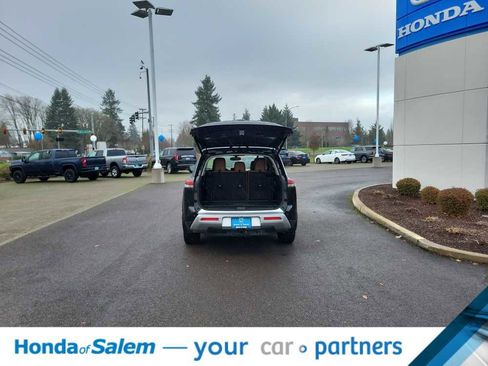 Used 2022 Nissan Pathfinder Platinum w/ Cargo Package image 44